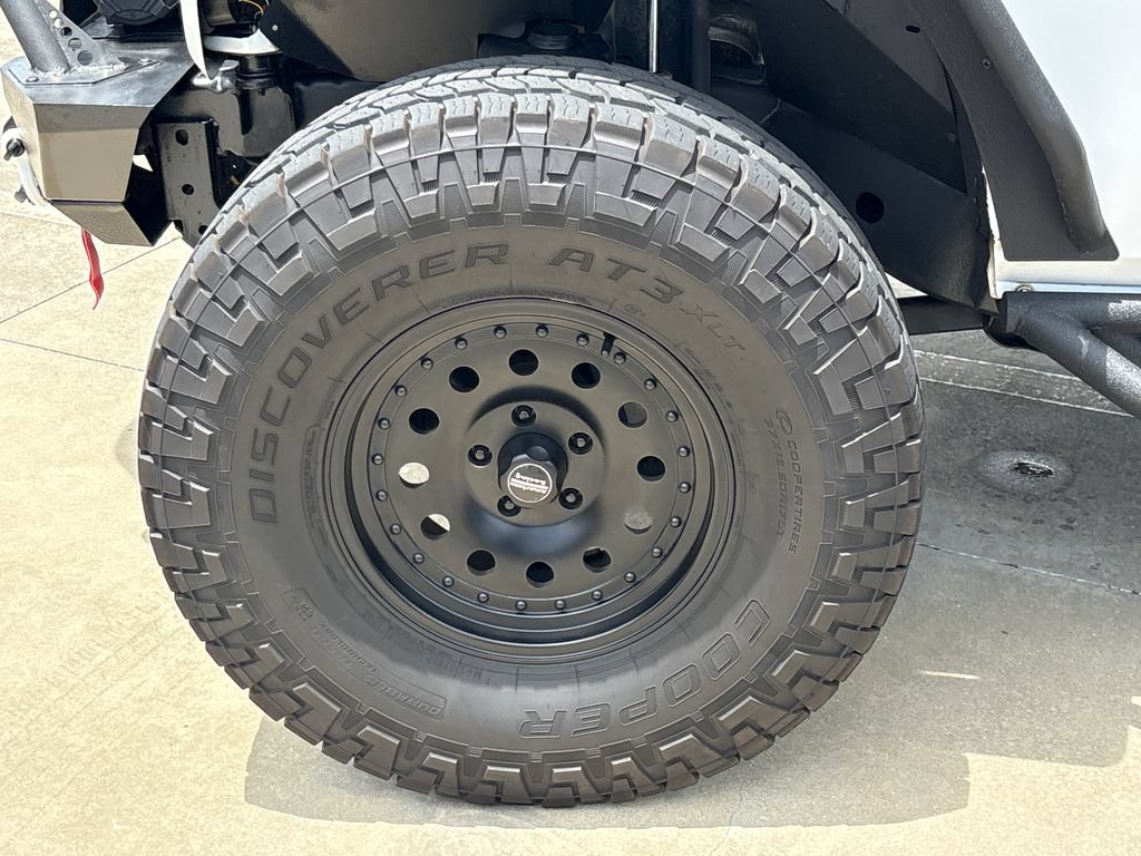 Used 2016 Jeep Wrangler Sport AWD/4WD image 11