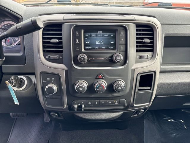 Used 2018 RAM 2500 Tradesman w/ Chrome Appearance Group image 27