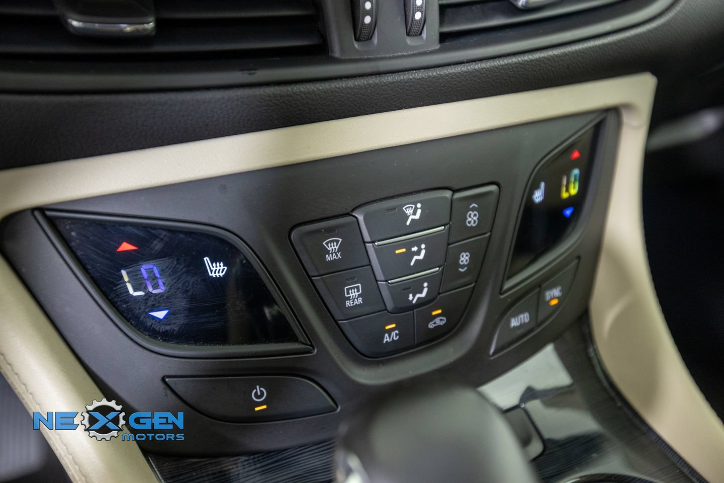 Used 2018 Buick Envision Preferred FWD image 20