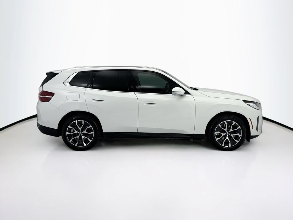 Used 2025 BMW X3 xDrive30i w/ Premium Package AWD/4WD image 4