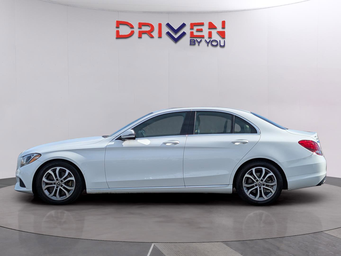 Used 2018 Mercedes-Benz C 300 Sedan image 2