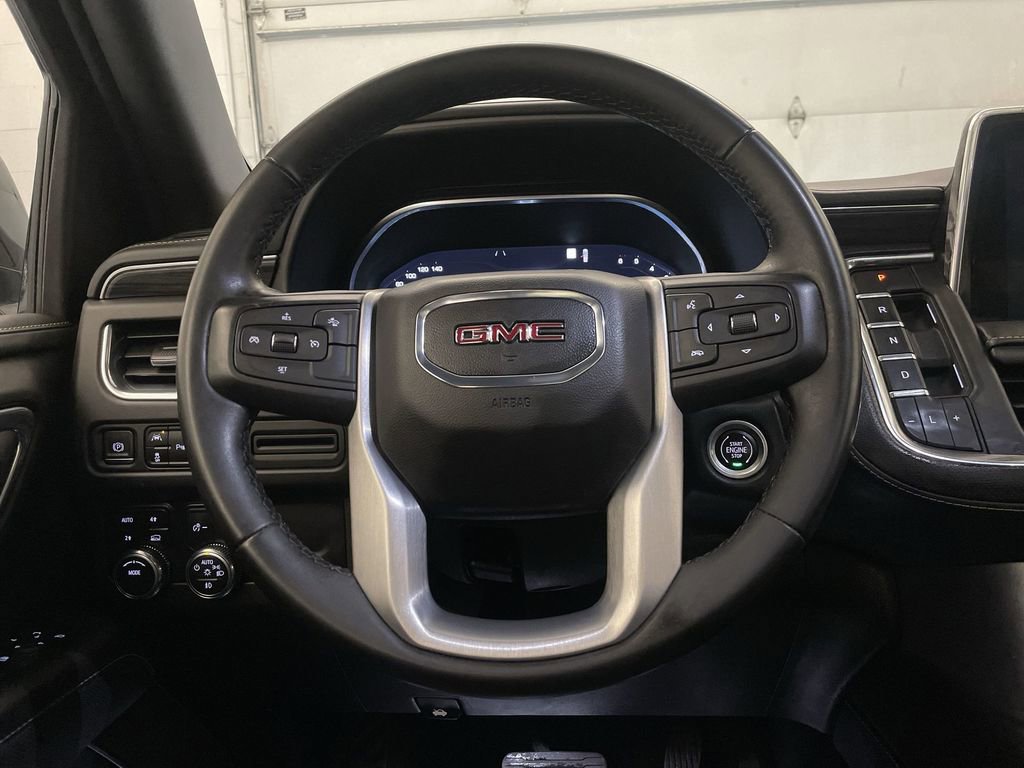 Used 2023 GMC Yukon XL SLT image 5