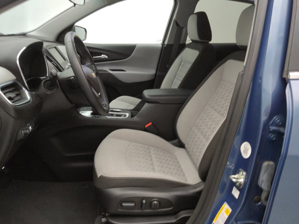 Used 2024 Chevrolet Equinox LT w/ Driver Convenience Package FWD image 17