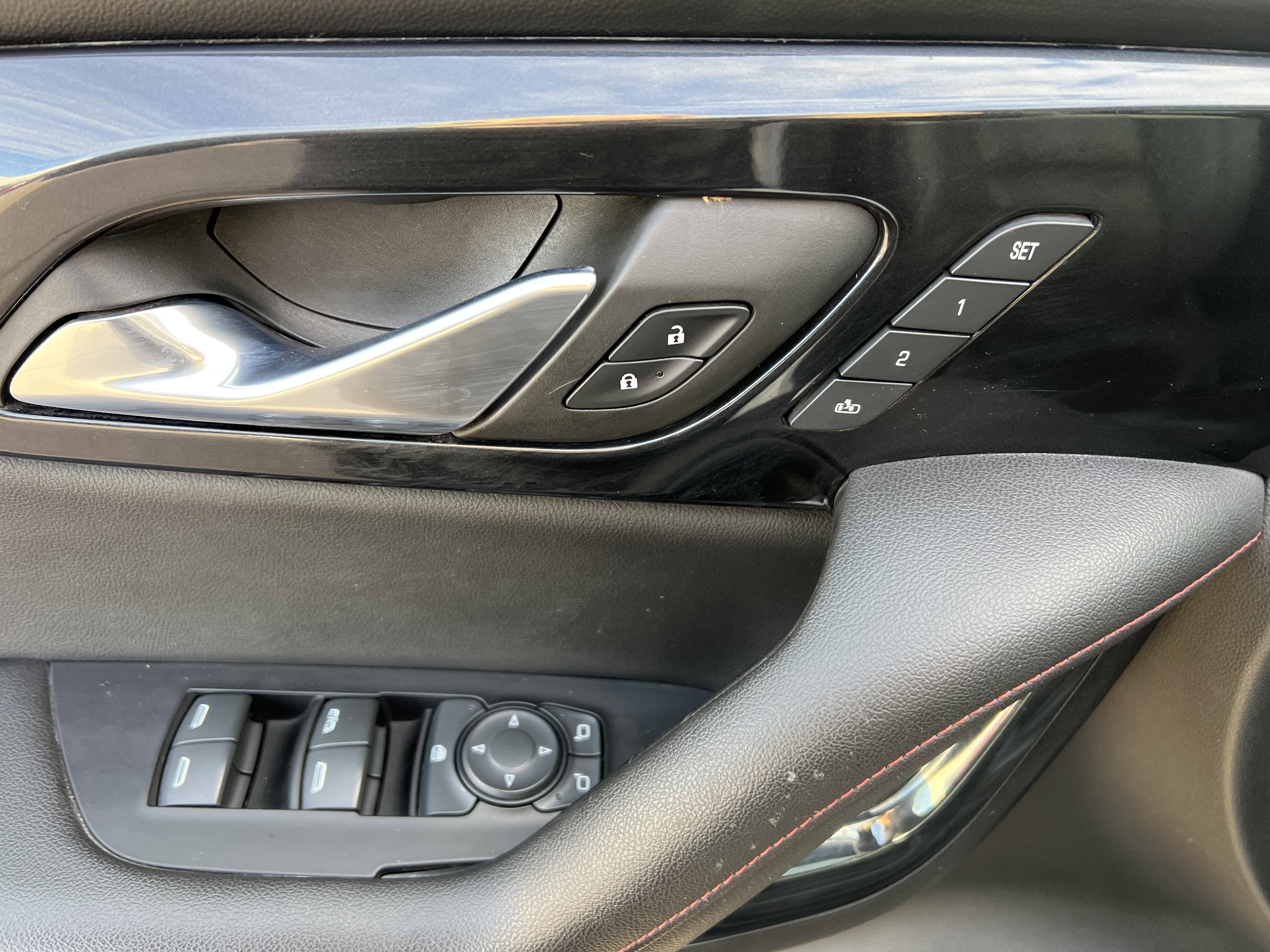 Used 2021 Chevrolet Blazer RS w/ Enhanced Convenience Package image 18