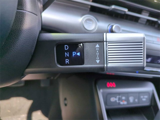 Certified 2024 Hyundai Kona SEL w/ Convenience Package image 13