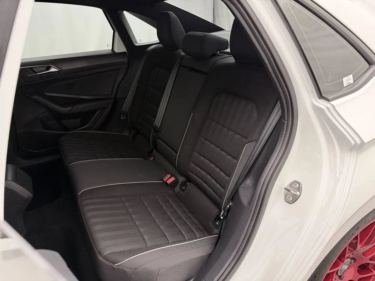 Used 2021 Volkswagen Jetta GLI FWD image 26