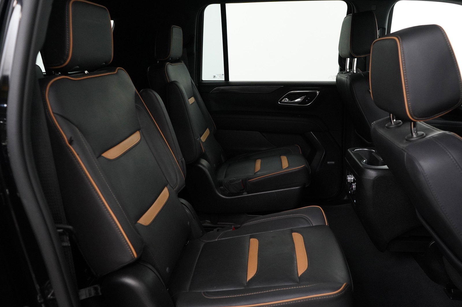 Used 2023 GMC Yukon XL AT4 w/ AT4 Premium Package image 12