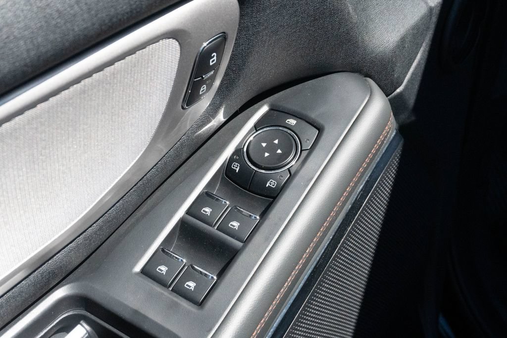Used 2025 Ford Expedition Active RWD image 18