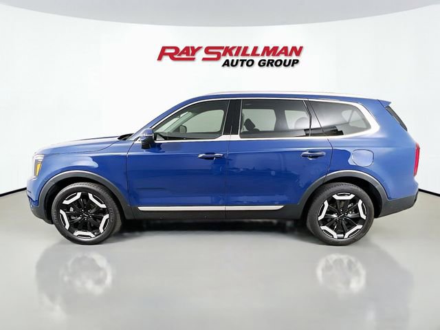 Used 2023 Kia Telluride S w/ S Sunroof Package image 4