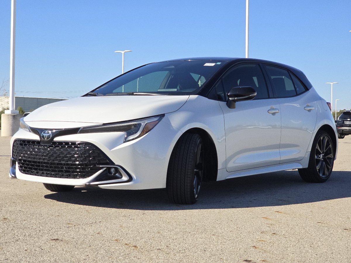 Used 2024 Toyota Corolla XSE FWD image 16