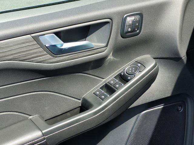 New 2025 Ford Escape SE w/ PHEV Premium Package image 8