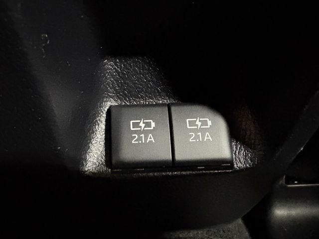 Certified 2020 Toyota 4Runner Venture w/ Moonroof Package AWD/4WD image 15