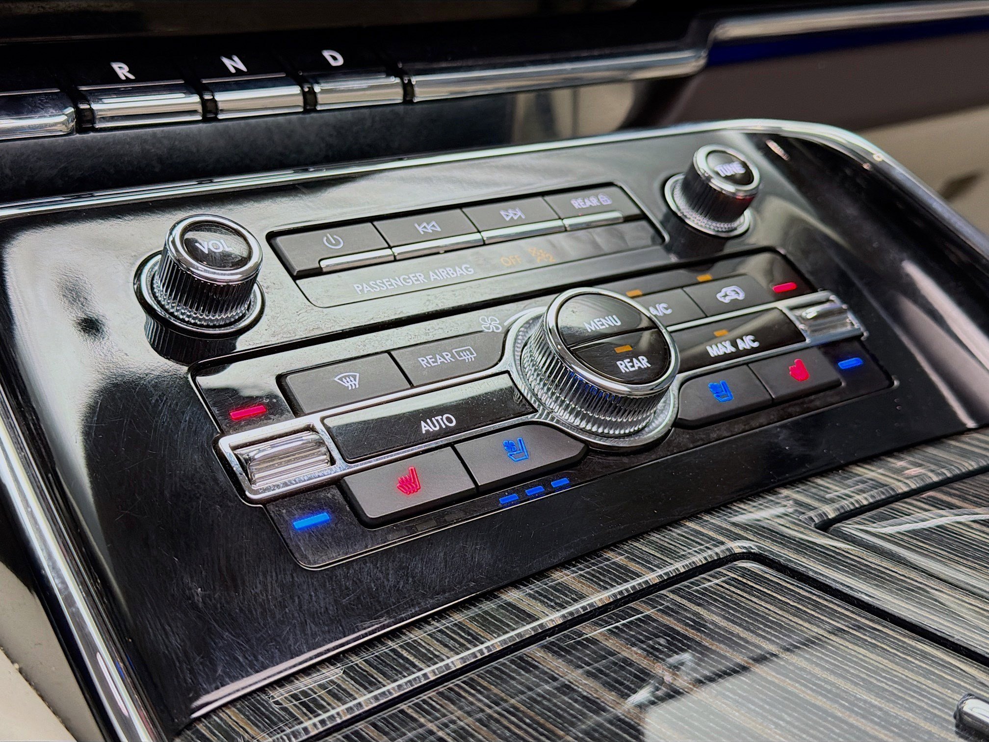 Used 2024 Lincoln Navigator L Black Label image 12