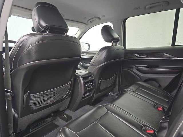 Used 2023 Jeep Grand Cherokee Limited image 40