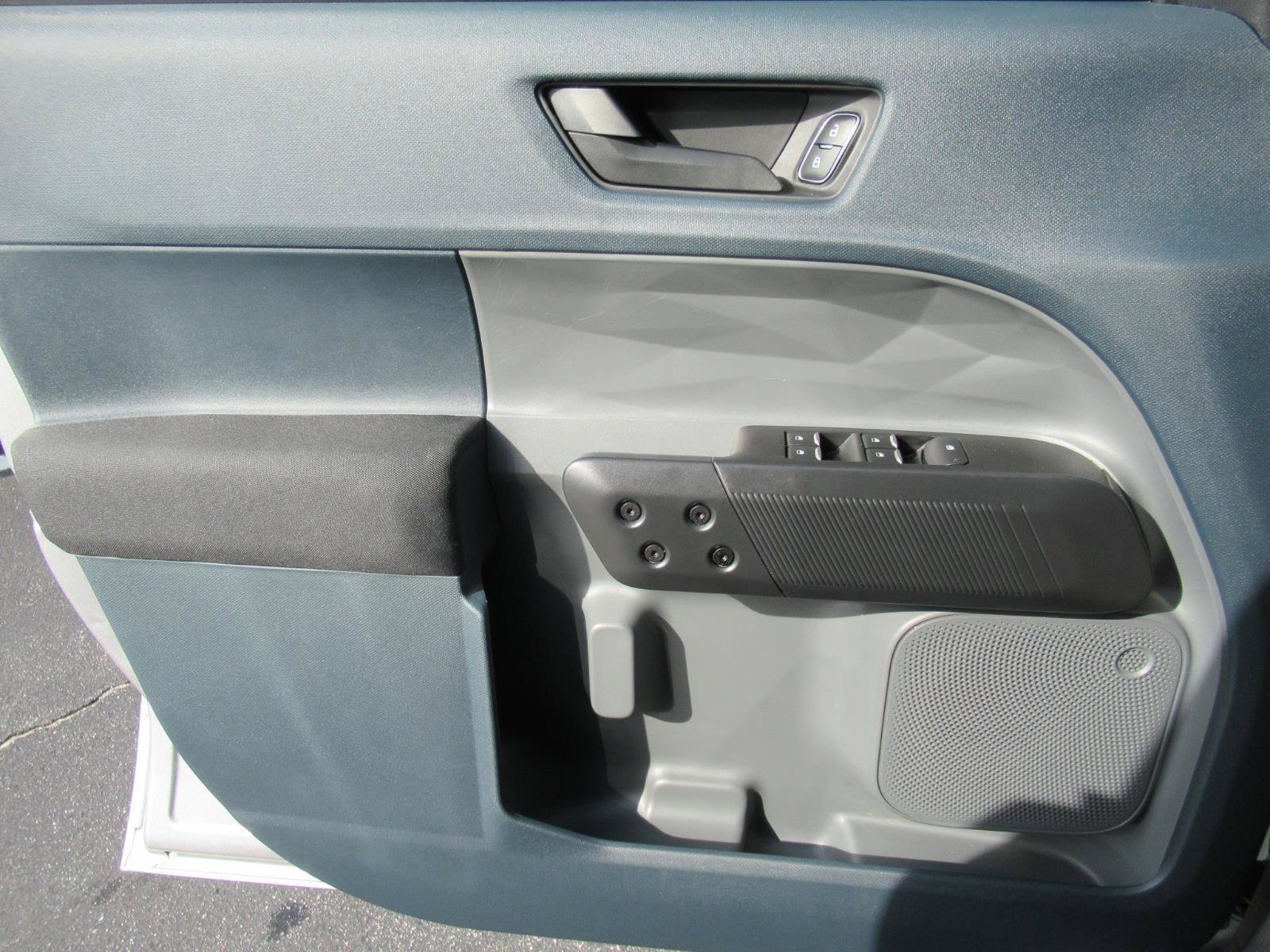 Used 2022 Ford Maverick XL FWD image 22