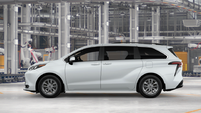 New 2026 Toyota Sienna XLE FWD image 6