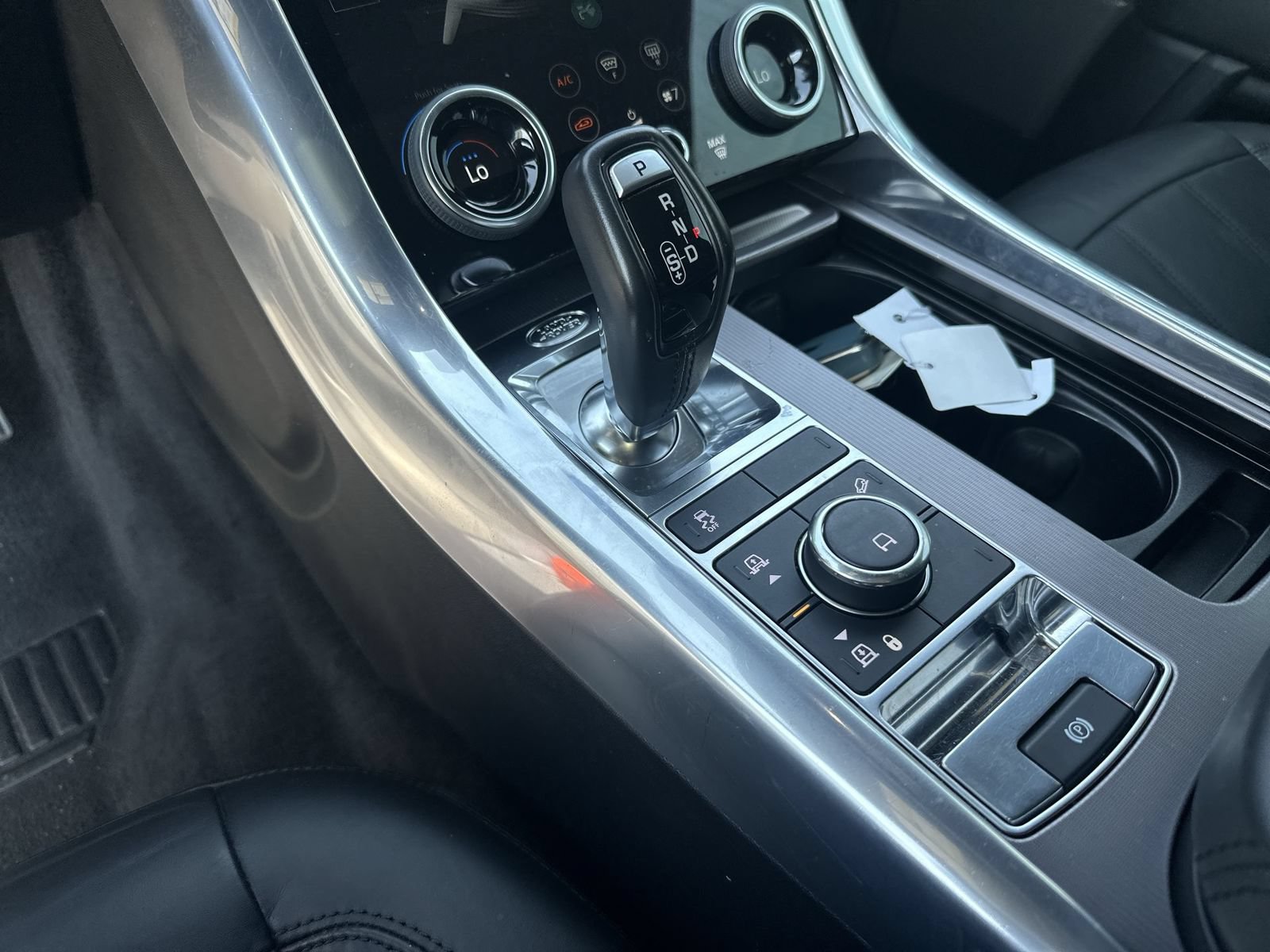Used 2019 Land Rover Range Rover Sport HSE AWD/4WD image 16