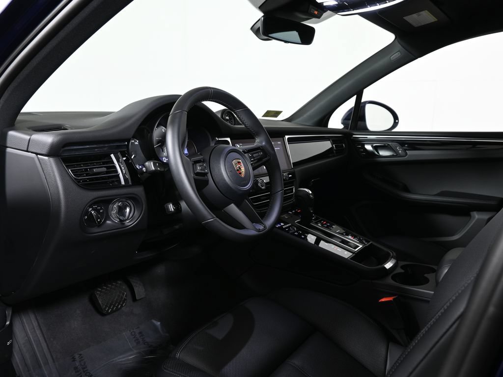 Used 2026 Porsche Macan S AWD/4WD image 4
