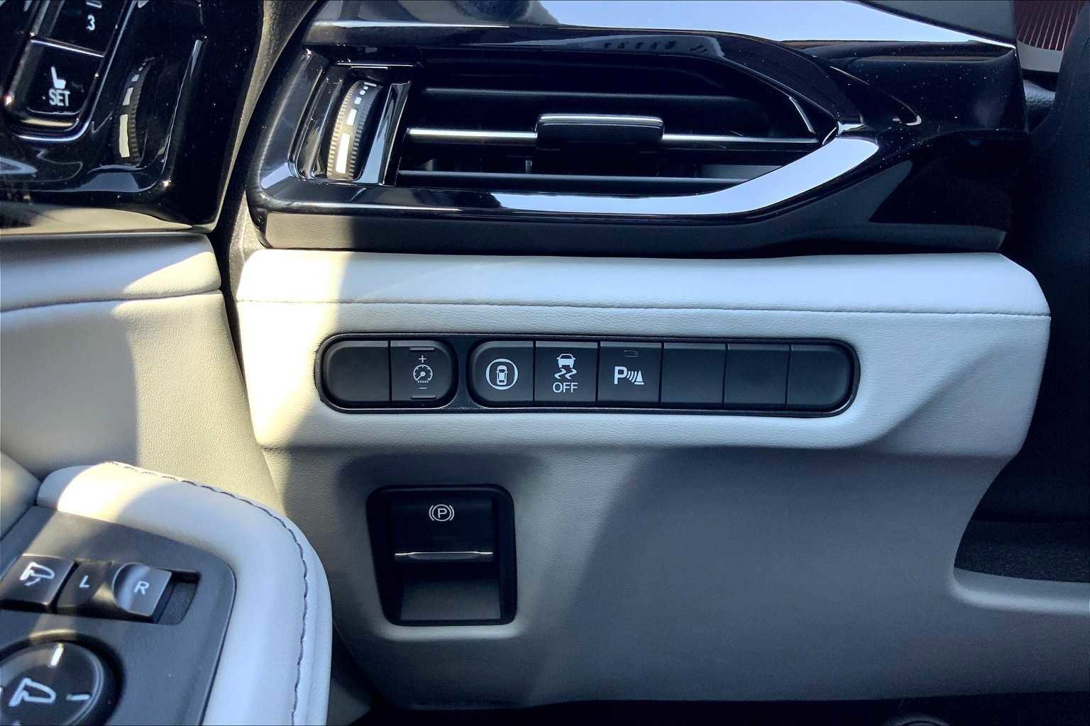 New 2026 Acura MDX SH-AWD w/ Technology Package image 15