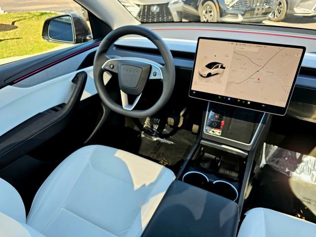 Used 2026 Tesla Model Y Long Range AWD/4WD image 26