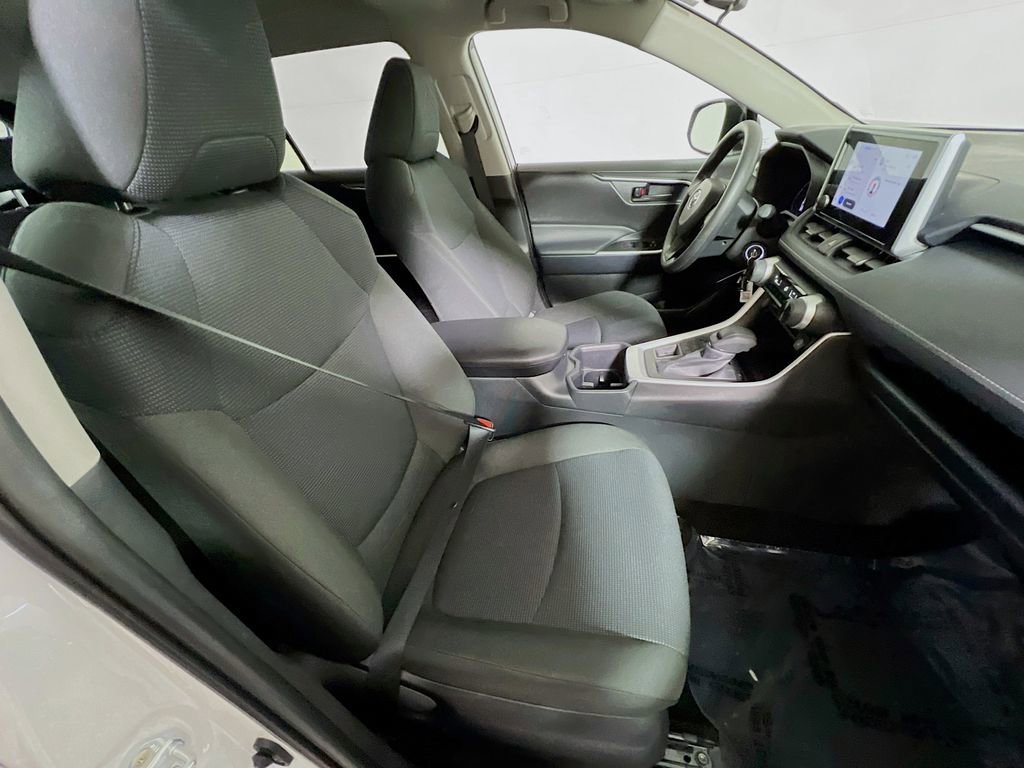 Certified 2025 Toyota RAV4 LE AWD/4WD image 23