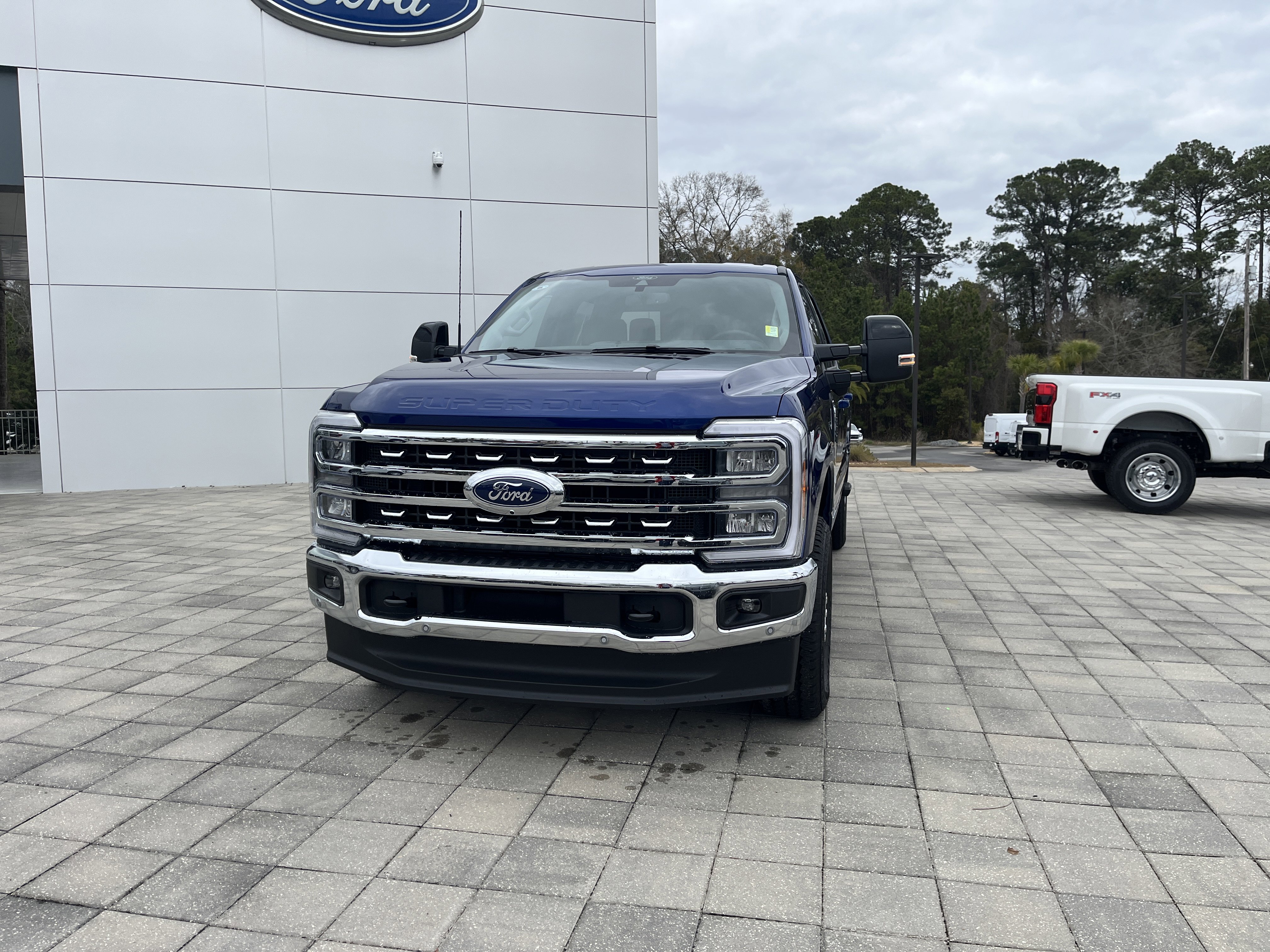 New 2026 Ford F250 Lariat w/ Lariat Ultimate Package image 2