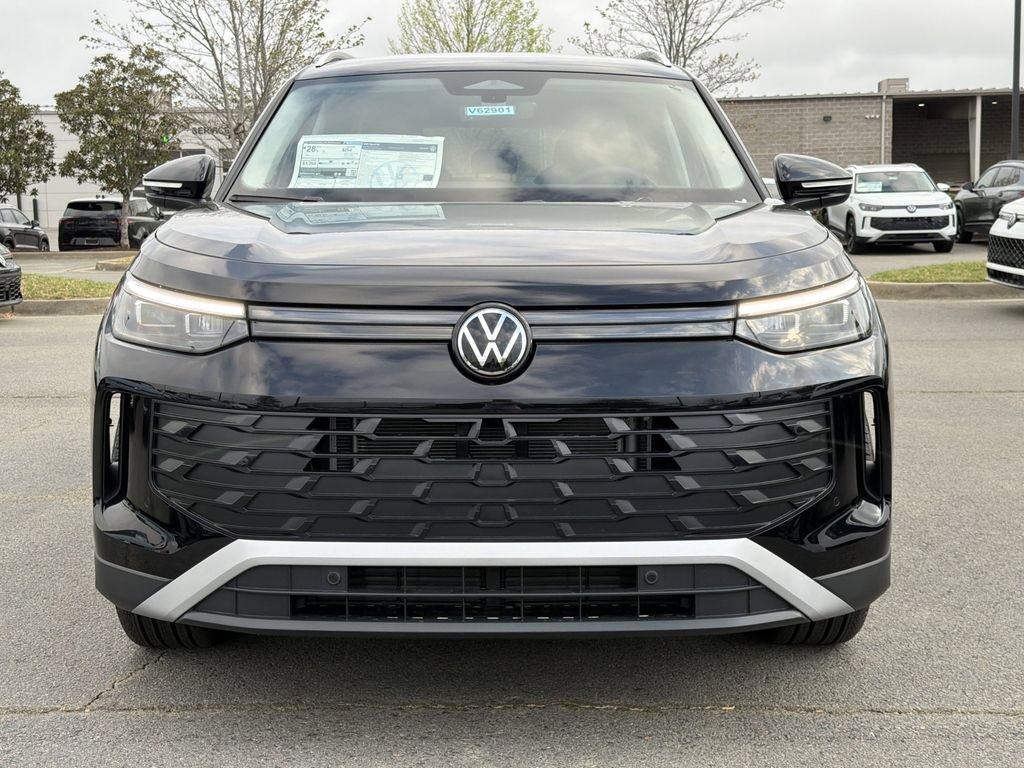 New 2026 Volkswagen Tiguan SE FWD image 8