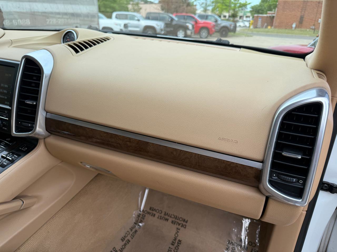 Used 2014 Porsche Cayenne S AWD/4WD image 30