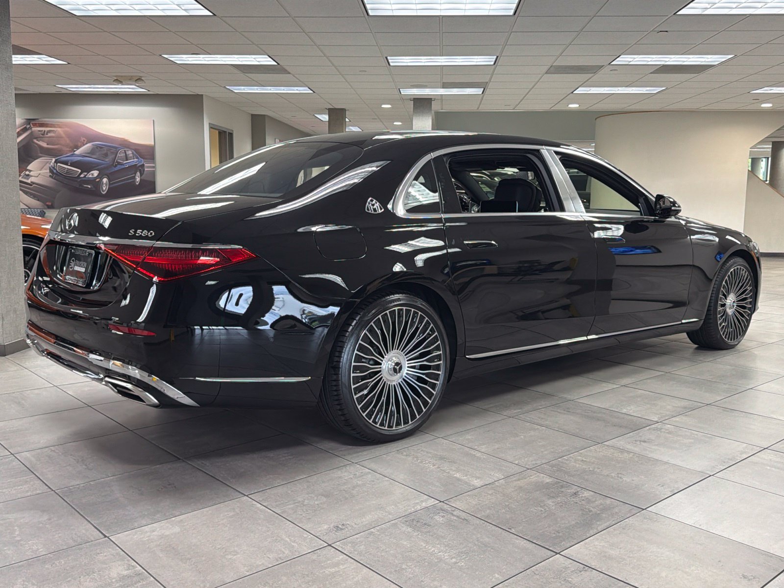 Certified 2025 Mercedes-Benz Maybach S 580 4MATIC image 11