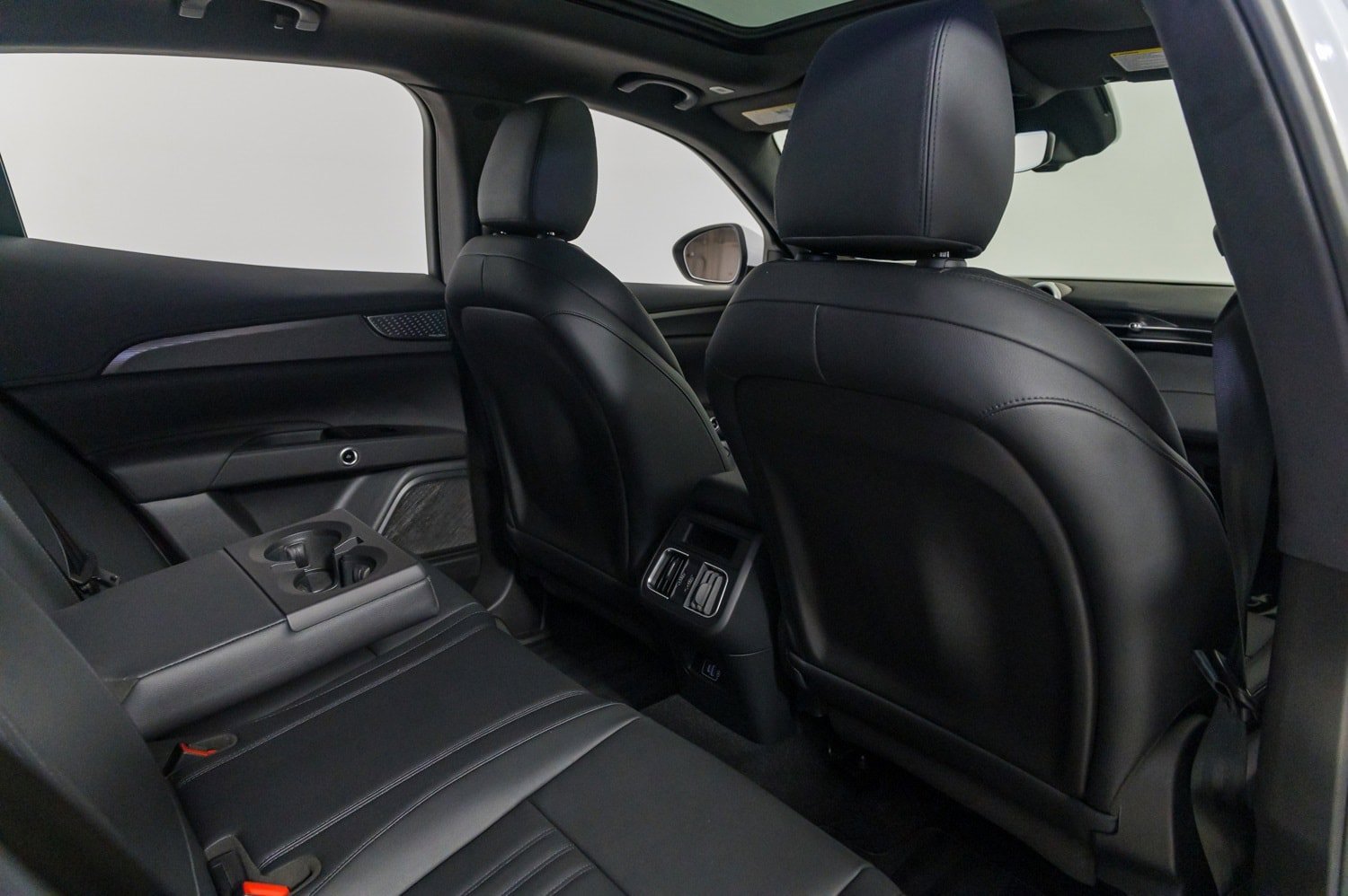 Used 2024 Maserati Grecale GT AWD/4WD image 27