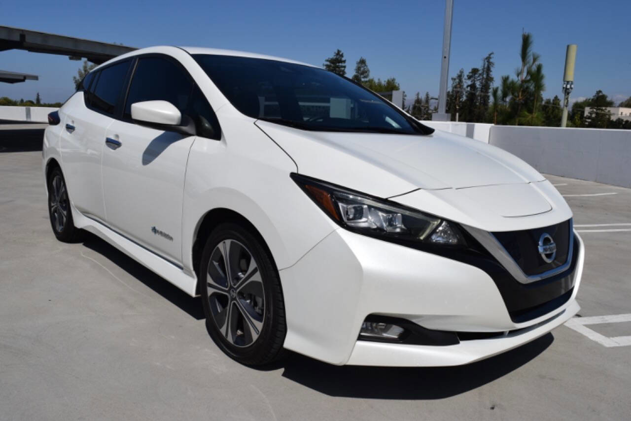 Used 2019 Nissan Leaf SV w/ SV Technology Package image 9