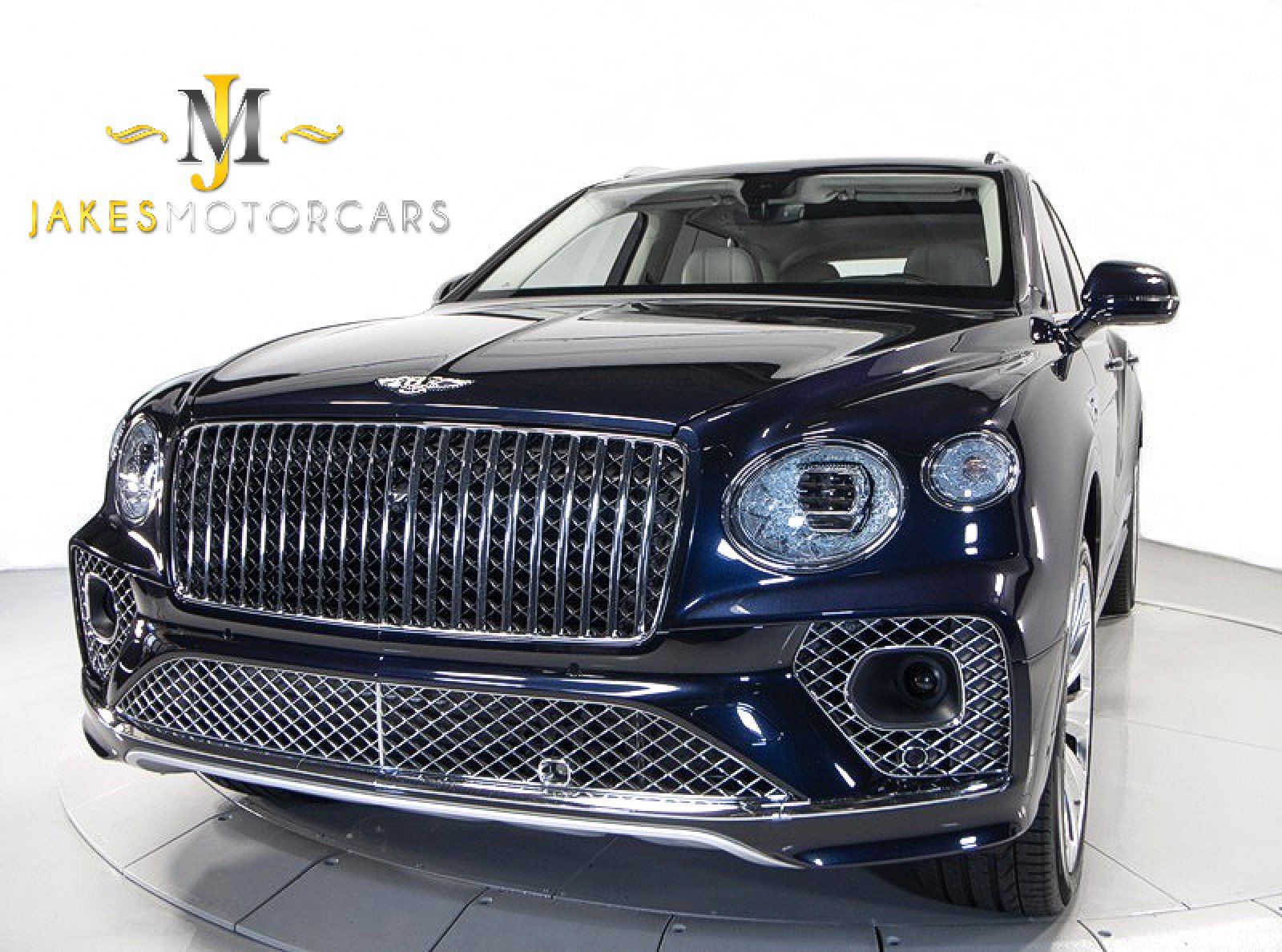 Used 2023 Bentley Bentayga Extended Wheelbase image 18