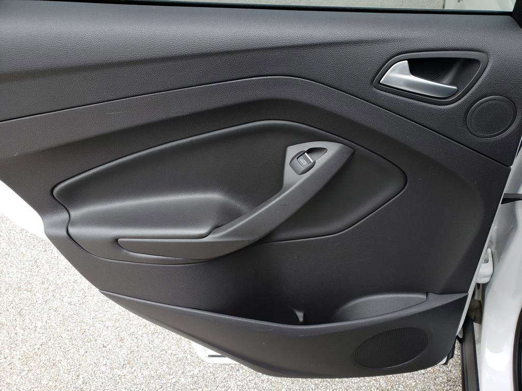 Used 2015 Ford Escape Titanium image 12