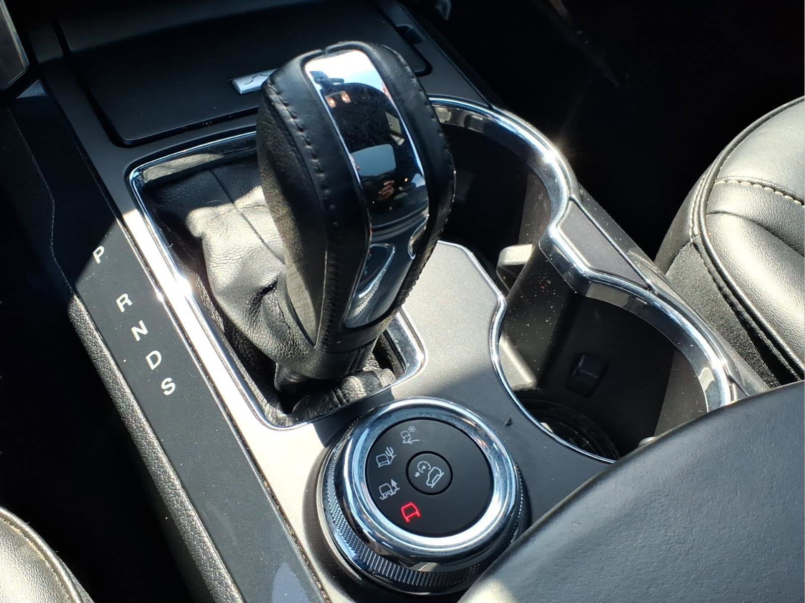 Used 2018 Ford Explorer Platinum image 10