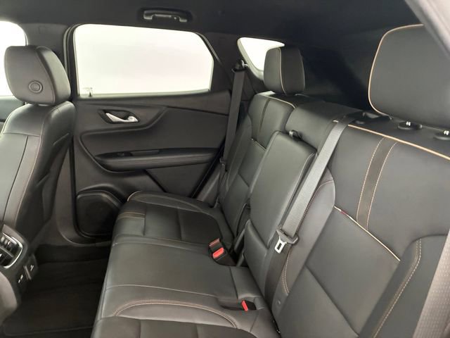 Used 2023 Chevrolet Blazer Premier image 18