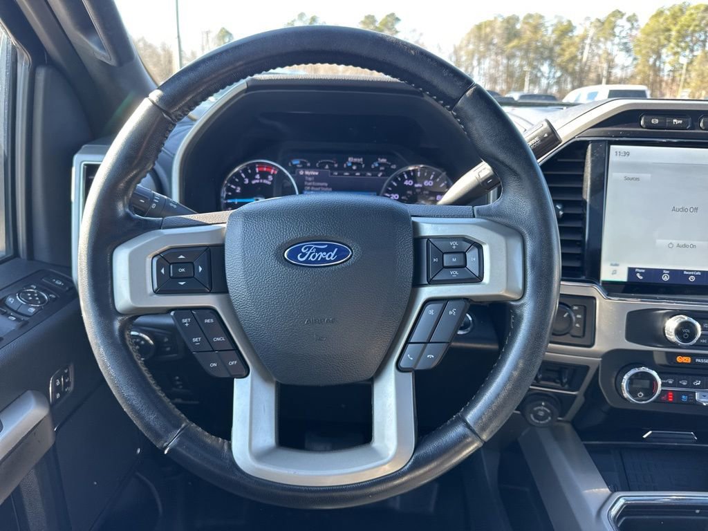 Used 2022 Ford F250 Lariat w/ Black Appearance Package image 15