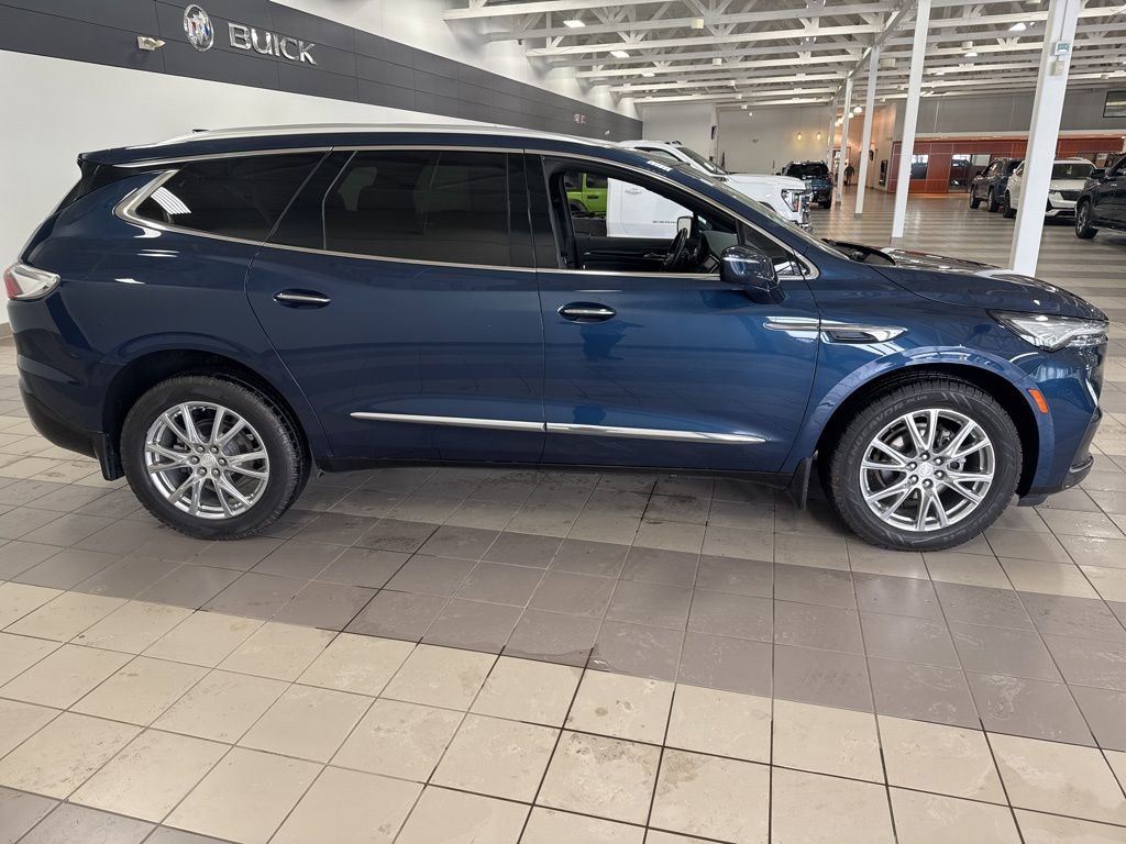 Used 2022 Buick Enclave Premium w/ Experience Buick Package AWD/4WD image 5