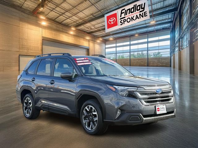 Used 2025 Subaru Forester Premium image 2