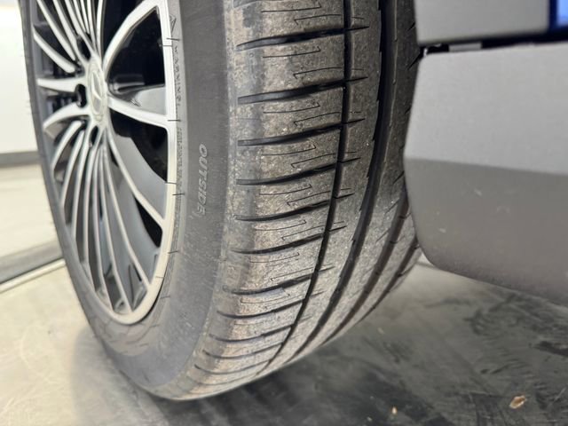 New 2025 Mercedes-Benz GLC 300 image 11