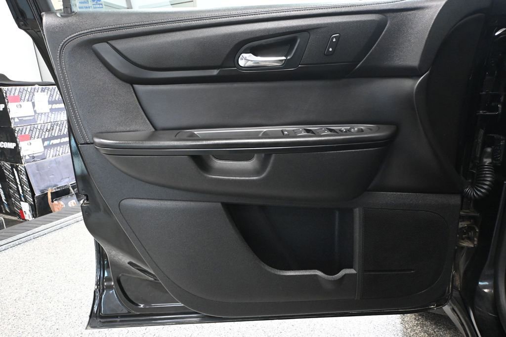 Used 2016 GMC Acadia SLE AWD/4WD image 20