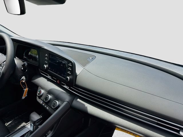 New 2026 Hyundai Elantra SE FWD image 28