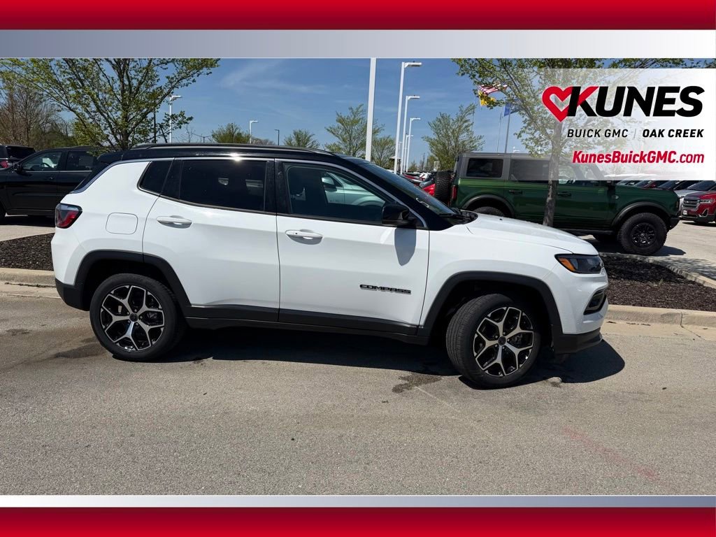 Used 2025 Jeep Compass Limited AWD/4WD image 3