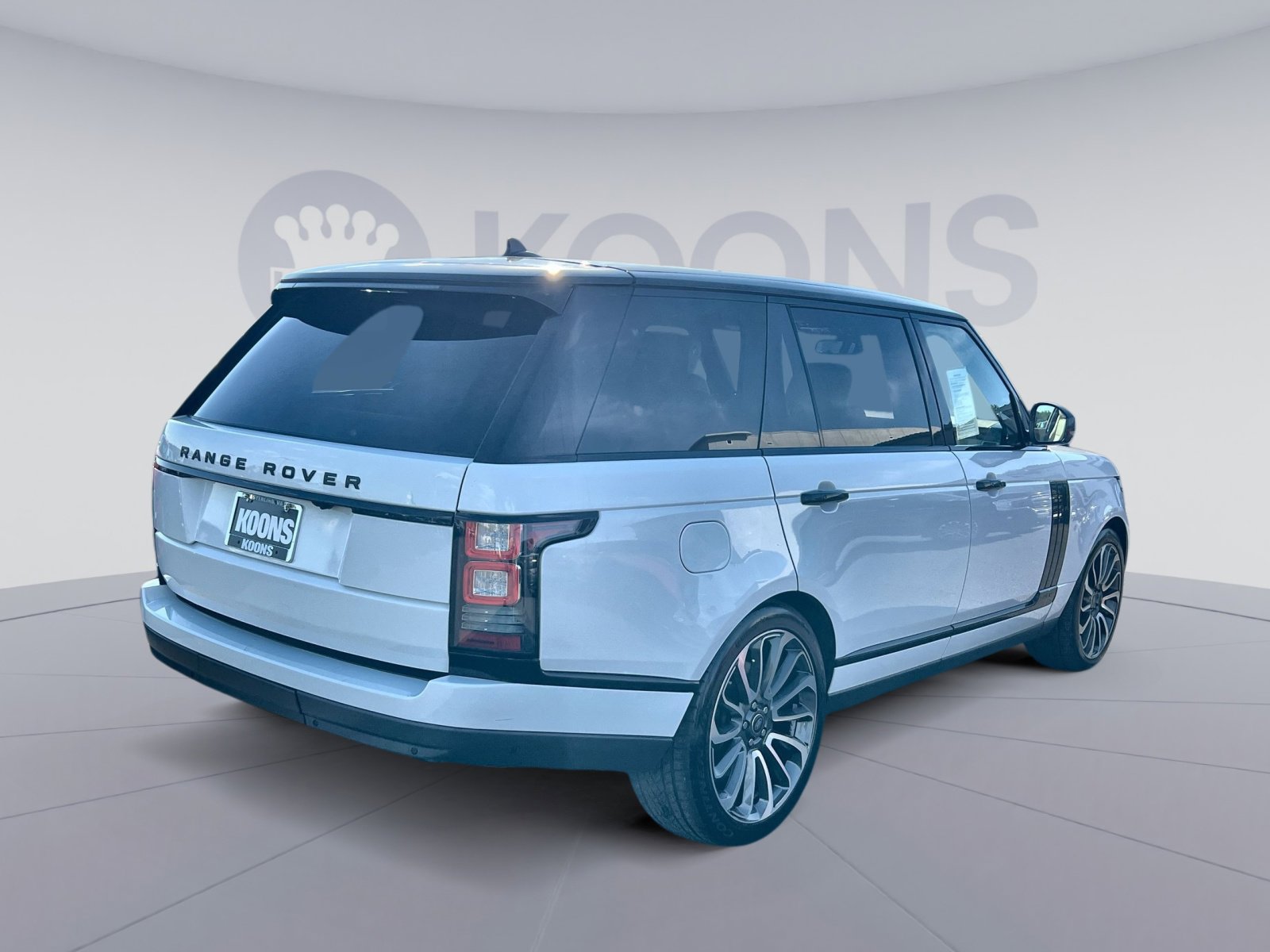 Used 2016 Land Rover Range Rover Long Wheelbase Supercharged AWD/4WD image 11