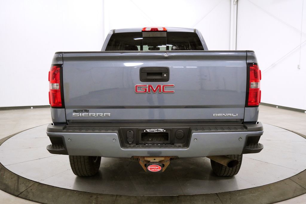 Used 2016 GMC Sierra 3500 Denali w/ Suspension Package, Off-Road AWD/4WD image 6