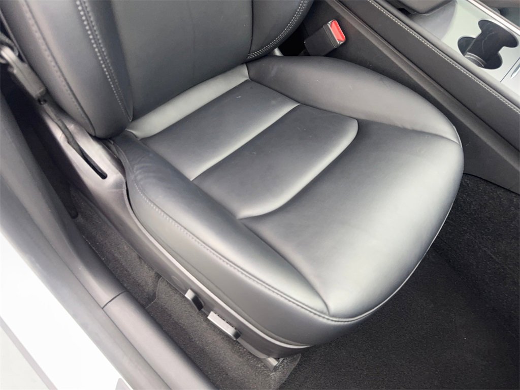 Used 2022 Tesla Model Y Performance image 46