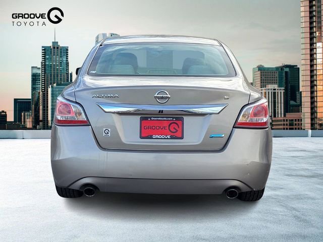 Used 2014 Nissan Altima 2.5 S image 5