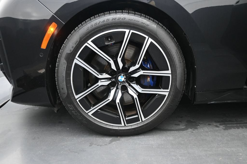 Certified 2023 BMW 740i w/ Parking Assistance Package RWD image 4