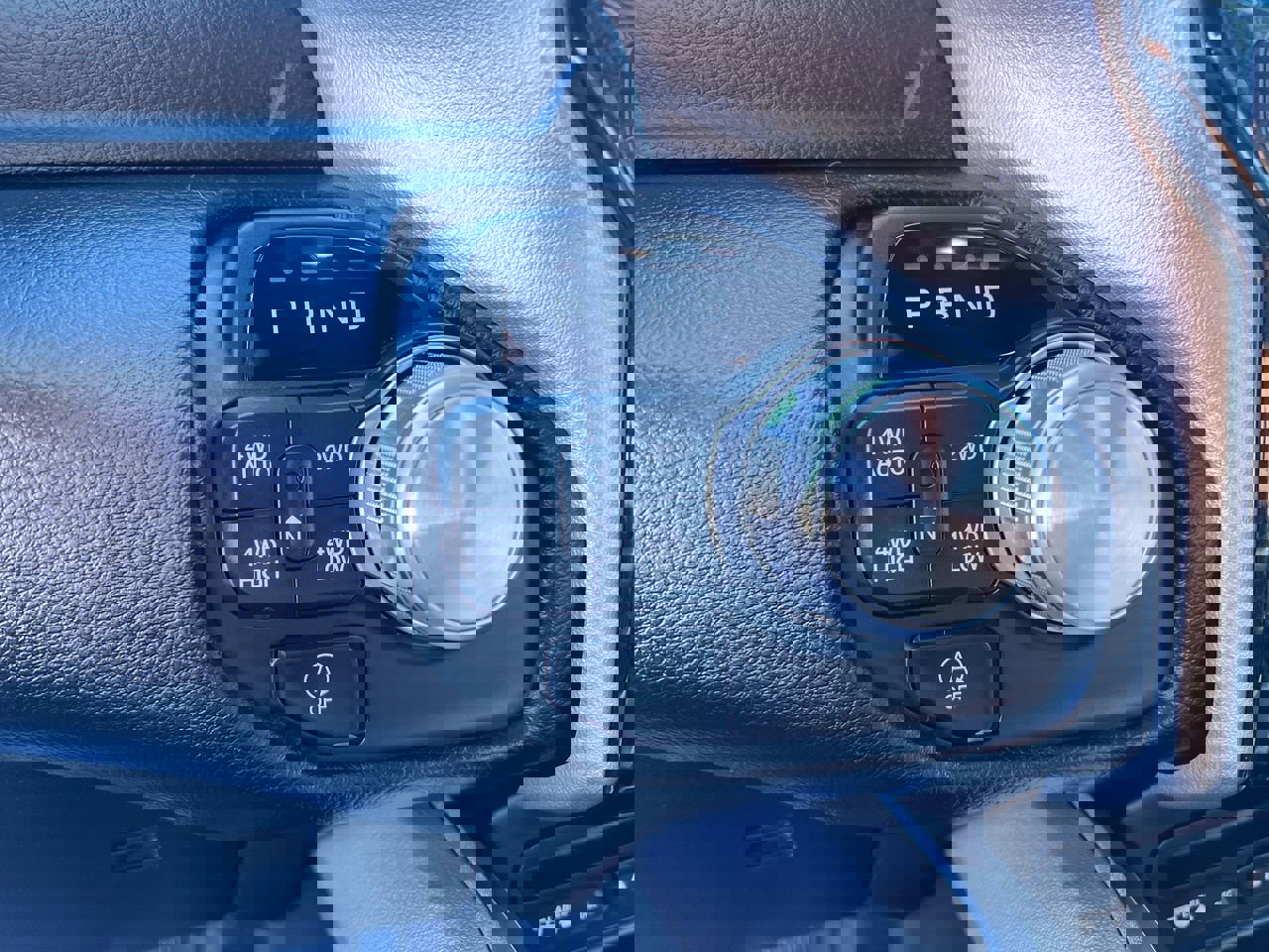 Used 2019 RAM 1500 Laramie image 22