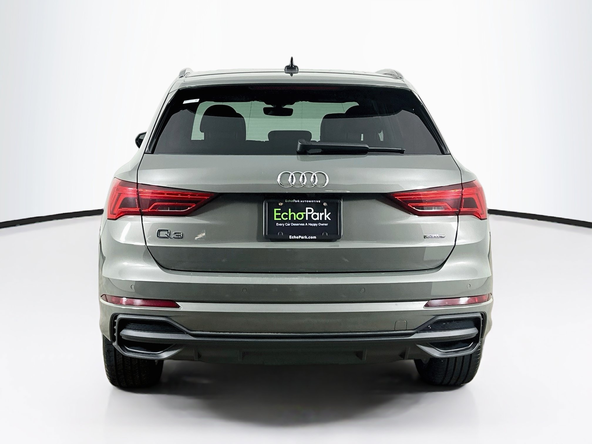 Used 2025 Audi Q3 2.0T Premium AWD/4WD image 7