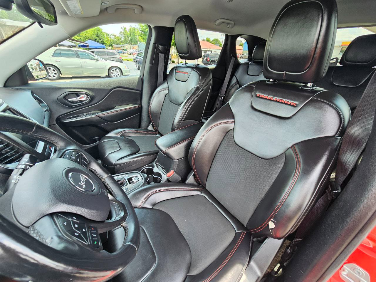 Used 2019 Jeep Cherokee Trailhawk w/ Cold Weather Group image 14